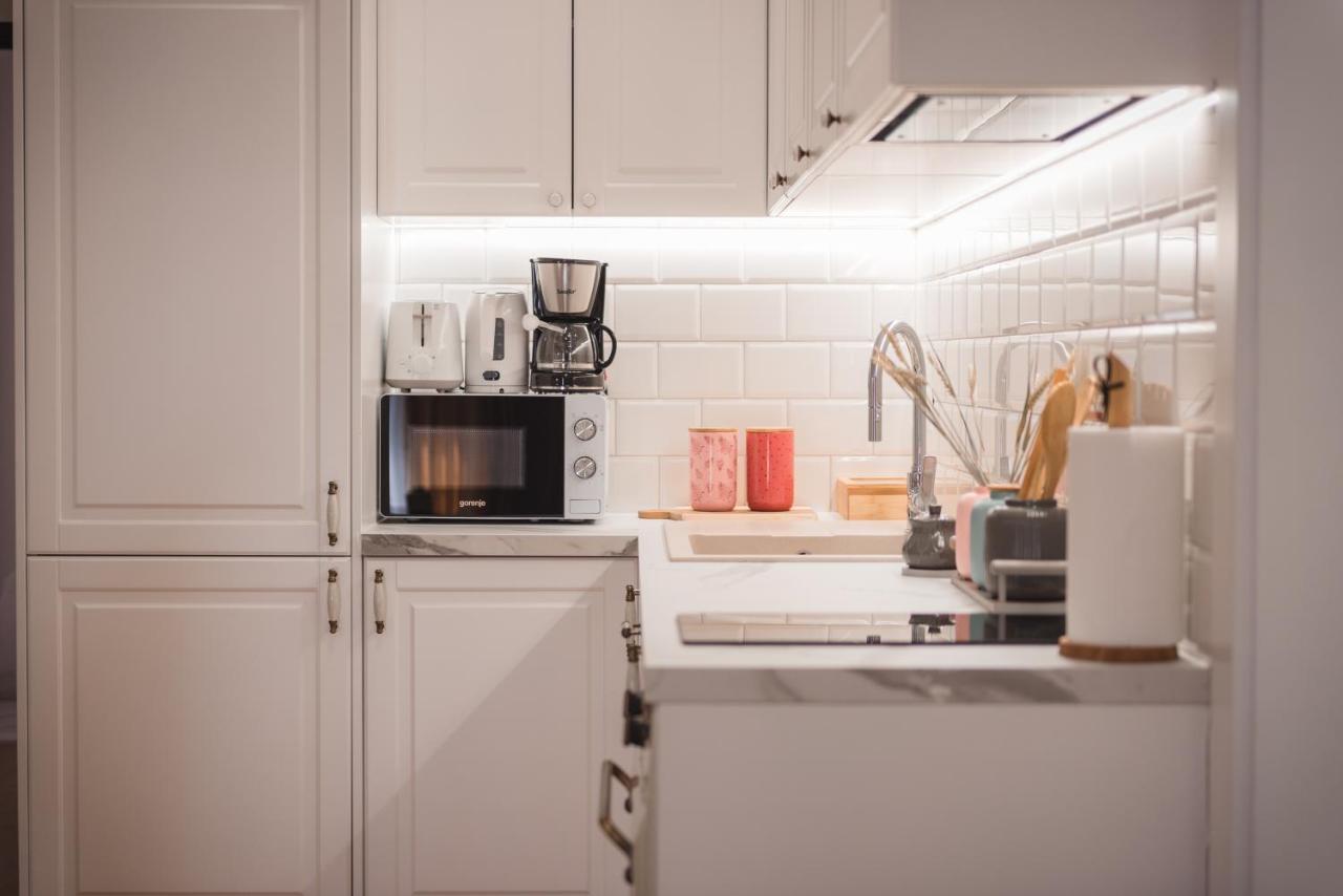 Tam Skanderbeg Square City Center Apartment No4 地拉那 外观 照片